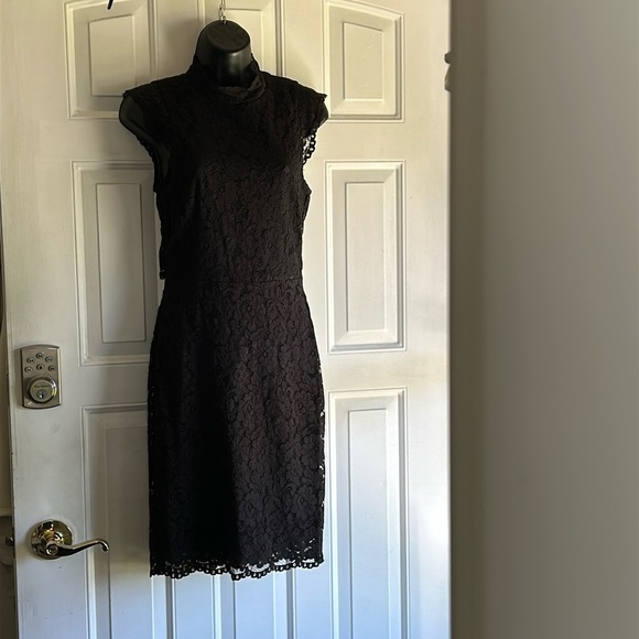 H&M BLACK OPEN BACK SHEER LACE DRESS SIZE 4 - Picture 3 of 16